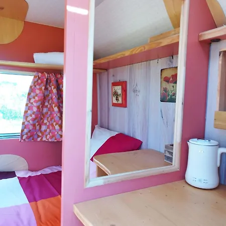 Camping Les Ronds Duval Face Aux Iles Anglo-Normandes Les Moitiers-d'Allonne Exterior photo