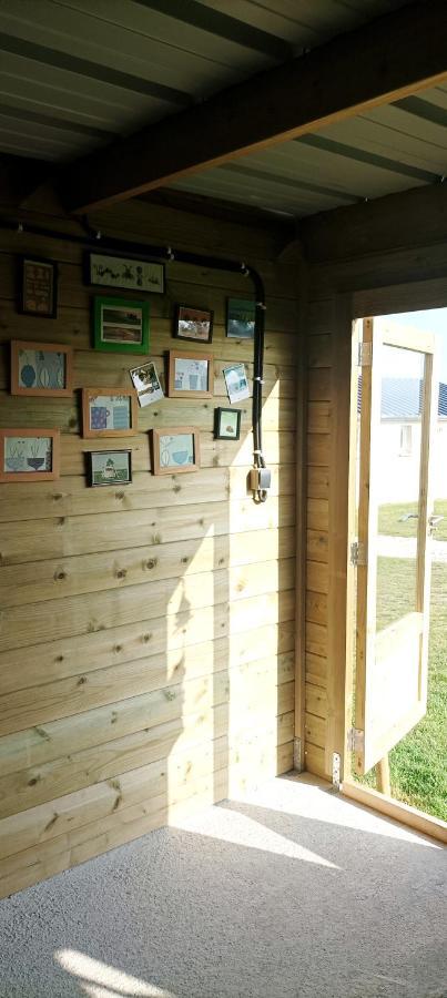 Les Ronds Duval Face Aux Iles Anglo-normandes Camping *